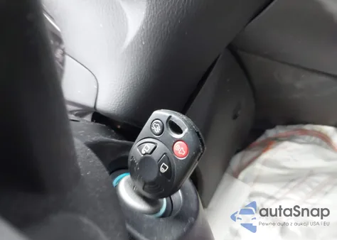 2016 Ford Focus Se z USA, uszkodzony, nr VIN 1FADP3F28GL280949